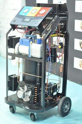 Pompe à vide rétro-éclairée de machine de récupération à C.A. de R134a avec le condensateur